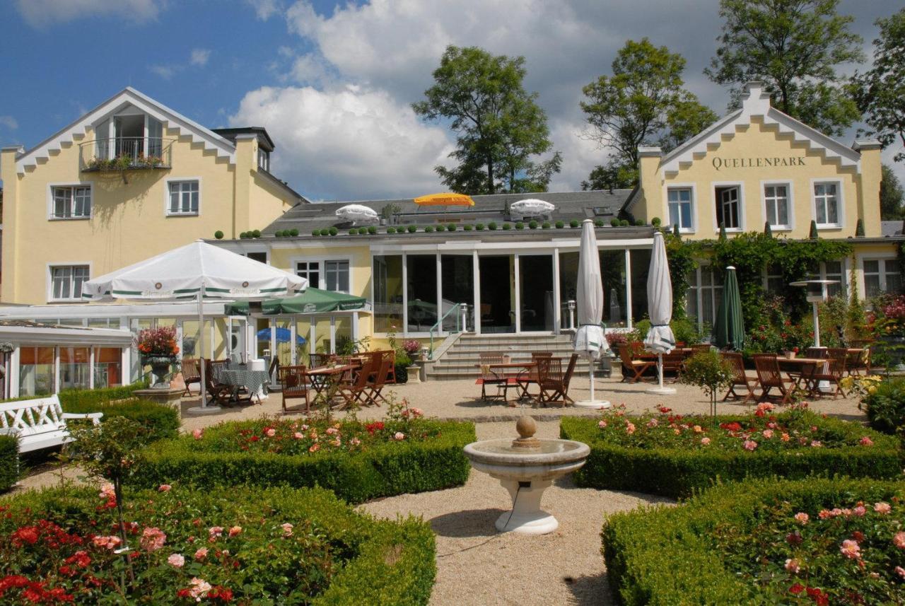 Hotel Quellenpark Bad Elster Exterior photo
