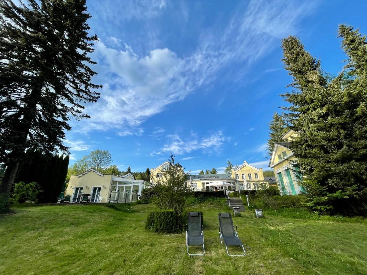 Hotel Quellenpark Bad Elster Exterior photo